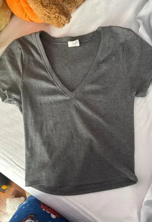 Tilly's Shirt thumbnail 1