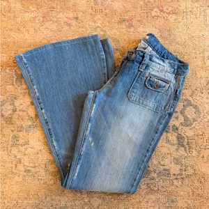 Lucky Brand NWOT Distressed Flare Jeans with Pocket and Button Detail thumbnail 4