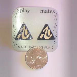 Play Mates Black & Cream Triangle Stud Earrings thumbnail 3