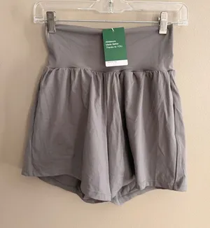 Halara SMALL LONG Gray High-Waisted Flow Shorts With Inner Liner - Size S - New thumbnail 1