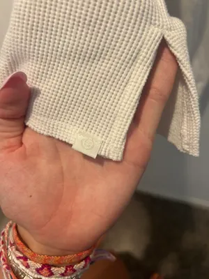 Hollister White Comfortable Sweater thumbnail 3