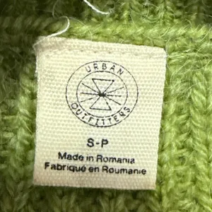 Urban Outfitters Green Knit Long Sleeve Crew Neck Pullover Sweater Top Size S thumbnail 4