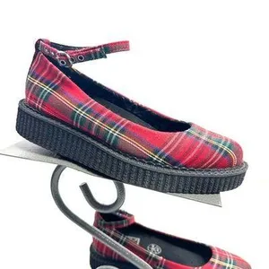 T-U-K Red Plaid Pointed Ballet Creeper Platform Shoes Women’s Size 5 thumbnail 2