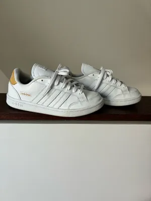 Adidas leather low top tennis shoes thumbnail 2
