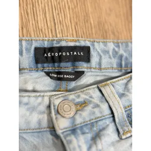 Aeropostale Womens Low Rise Baggy Jeans‎ Light Wash Denim Size 0 Short thumbnail 3