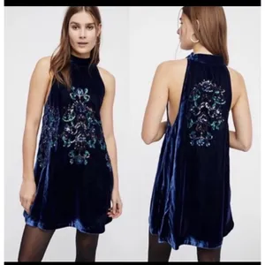 Free People Jill's Velvet Sequin Swing Mini Dress Whimsigoth M‎ Romantic Gothic thumbnail 2