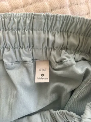 Lululemon Shorts thumbnail 3