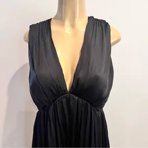 New Strut And Bolt Satin Jumpsuit Sz M V-neck Black Sleeveless NWT thumbnail 2