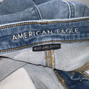 American Eagle Next Level Stretch Crop Jegging Distressed Ripped Blue Jeans 10 thumbnail 11