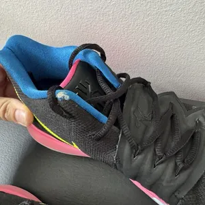 Nike Kyrie 5 Just‎ Do It Black Volt Hyper Pink (AO2918-003) Men's Size 7 W 8.5 thumbnail 8