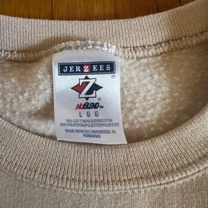 Jerzees Vintage Bleeding Heart Beige Sweatshirt, Size L thumbnail 6