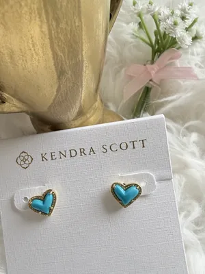 Kendra Scott Ari Hearth Stud Earrings thumbnail 2