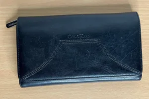 Cole‎ Haan Women's Black Leather Envelop Wallet thumbnail 1