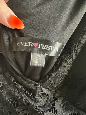 Black Lace Gown Size 18 thumbnail 3