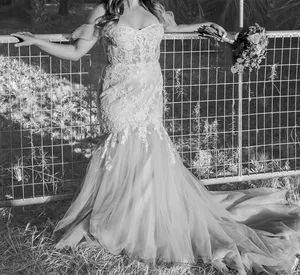 Wedding dress White thumbnail 2