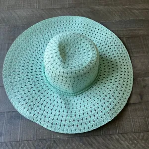 NWOT Foldable Mint Ladies Wide Brim Straw Womens Beach Floppy Summer Sun‎ Visor thumbnail 1