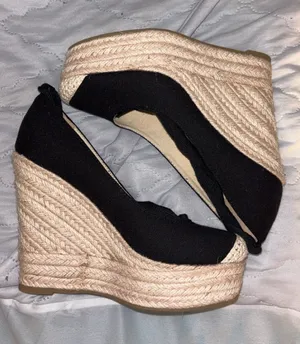 Shoedazzle Wedges Black thumbnail 1