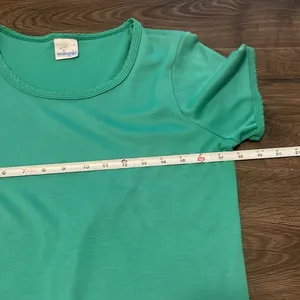 Vintage Wrangler Women's Light Green Scoop Neck Short Sleeve Tee Size M/L thumbnail 3
