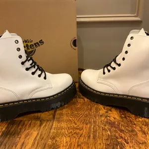 Dr. Martens Jadon Lace-Up Boots White Size 9 EU 41 Style 15265100 BRAND NEW thumbnail 11
