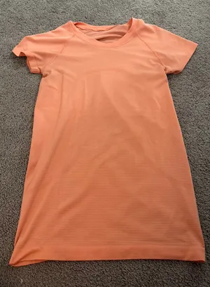 Lululemon Swiftly Tech Short Sleeve thumbnail 1