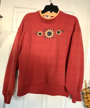 Top Stitch Embroidered Crewneck Multiple Size L thumbnail 1