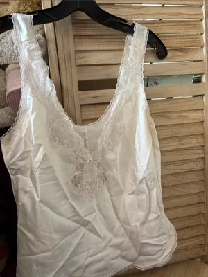 Maidenform Vintage Ivory Lace-Trim Satin Camisole 36 thumbnail 1
