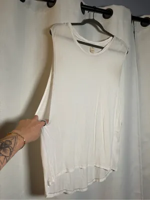 We The Free White High Low Muscle Tank Size Small thumbnail 4