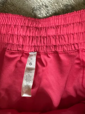 Lululemon Hotty Hot Low-Rise Lined Short 2.5" thumbnail 5