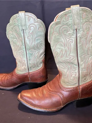 Ariat Legend size 6B Two-Tone Brown & Sage Women’s Western Cowboy Boots thumbnail 2
