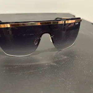 Quay Australia Gold Black Frameless Sunglasses thumbnail 11