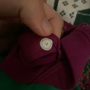 Lululemon coral sports bra size 4 thumbnail 3