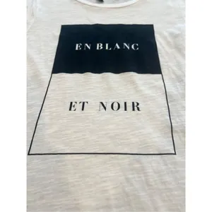 Banana Republic logo Black and Noir CREW-NECK T-SHIRT size XS thumbnail 4