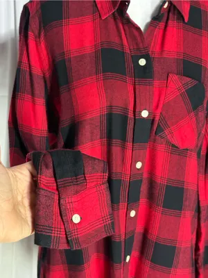 GAP Red and Black Plaid Casual Button-Down Shirt thumbnail 5