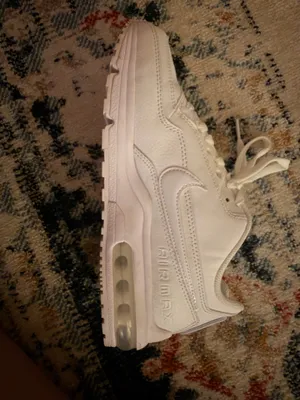 Nike Air Max 270 Shoes thumbnail 7