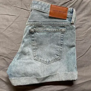 Shorts thumbnail 3