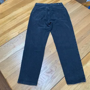 Current/Elliott C/E Black High Waisted Pleated Straight Leg Jeans‎ Size 27 thumbnail 6