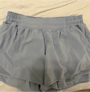 Lululemon Shorts Hotty Hot thumbnail 1