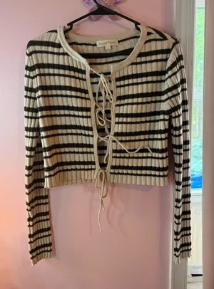 Knitted long sleeve cardigan Multiple Size L thumbnail 1