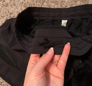 Lululemon ‼️ Hotty Hot Short II 2.5"‼️ thumbnail 6