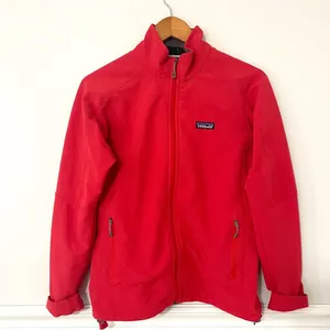Patagonia • lightweight rain jacket/windbreaker sz S thumbnail 1