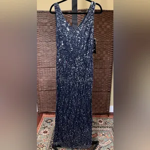 New Pisarro Nights Navy Beaded Sequin Gown Size 10 Elegant Formal Dress thumbnail 2