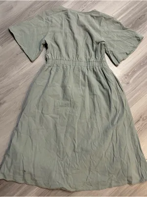 Polagram Sage Green Button-Front Midi with Tie Waist thumbnail 9