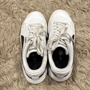 Puma sneakers size 8.5 thumbnail 4