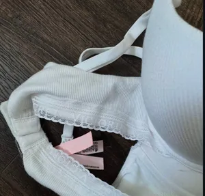 Victoria's Secret Bra thumbnail 2