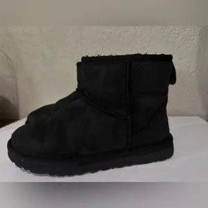 UGG Women's Classic II Mini Boots size 5 thumbnail 8