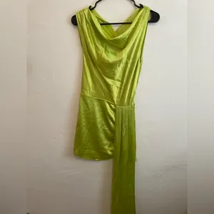 NONCHALANT LABEL X FASHIONPASS NATALIE DRESS in citrone thumbnail 7