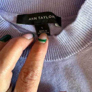 Ann Taylor Mock Neck Sleeveless Sweater Vest Lavender Size Small Minimalist Knit Top thumbnail 3