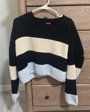 Sweater thumbnail 1