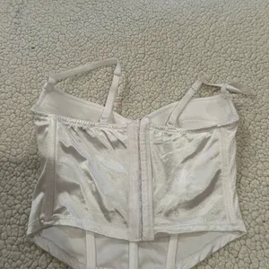 White corset top Size M thumbnail 3