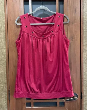 Chic Red XL Tank Top EUC thumbnail 1